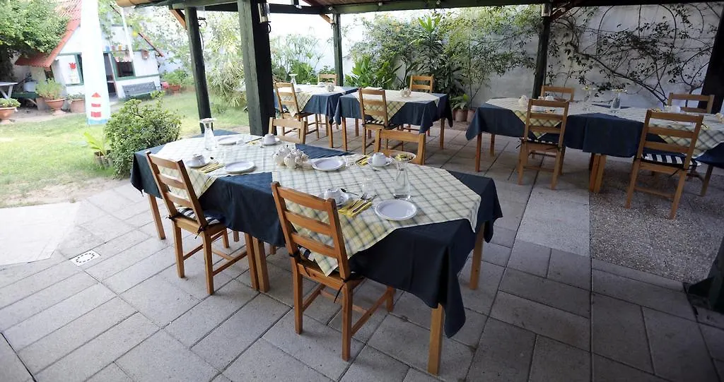 Affittacamere La Jacaranda Hotel SantʼAntìoco