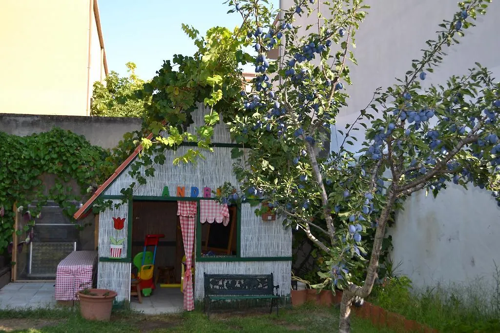 Guest house La Jacaranda Hotel Sant'Antioco